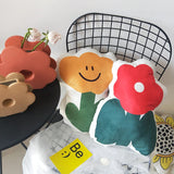 Boxtoday Happy Flower Decorative Pillow