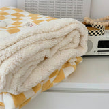 Boxtoday Checkered Fluffy Blanket