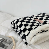 Boxtoday Checkered Fluffy Blanket